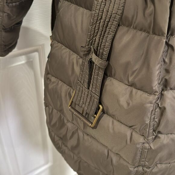 BURBERRY BRIT WINTERLEIGH DOWN COAT. DARK OLIVE - Picture 10 of 16